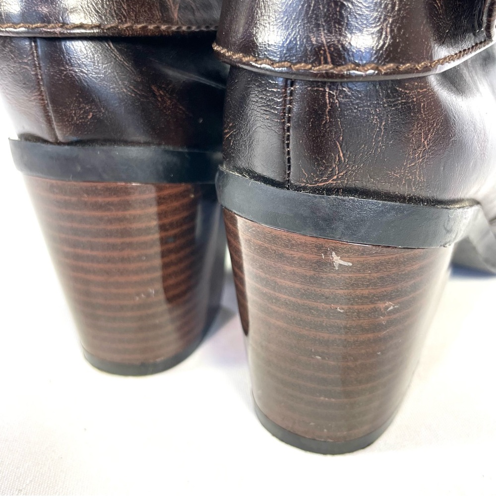 Maurices Jaina Dark Brown Big Buckle Faux Leather Ankle Heel Boots Size 8.5 - Picture 7 of 11